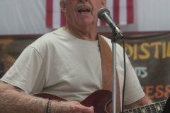 frank-rochelle-singing